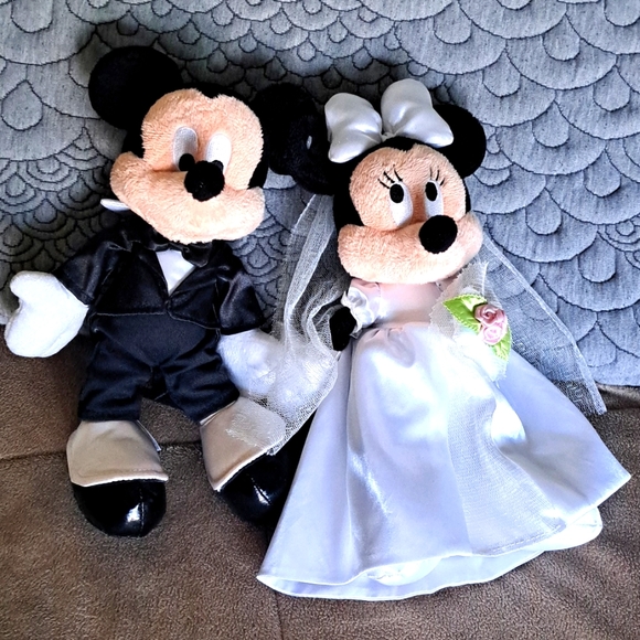 Disney | Toys | Disney Authentic Mickey And Minnie Wedding | Poshmark